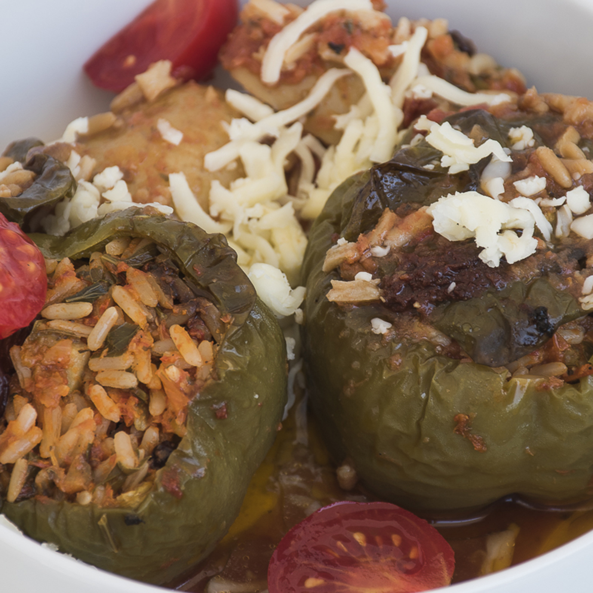 Punjene-paprike-punjeni-paradajz-1-of-1-6